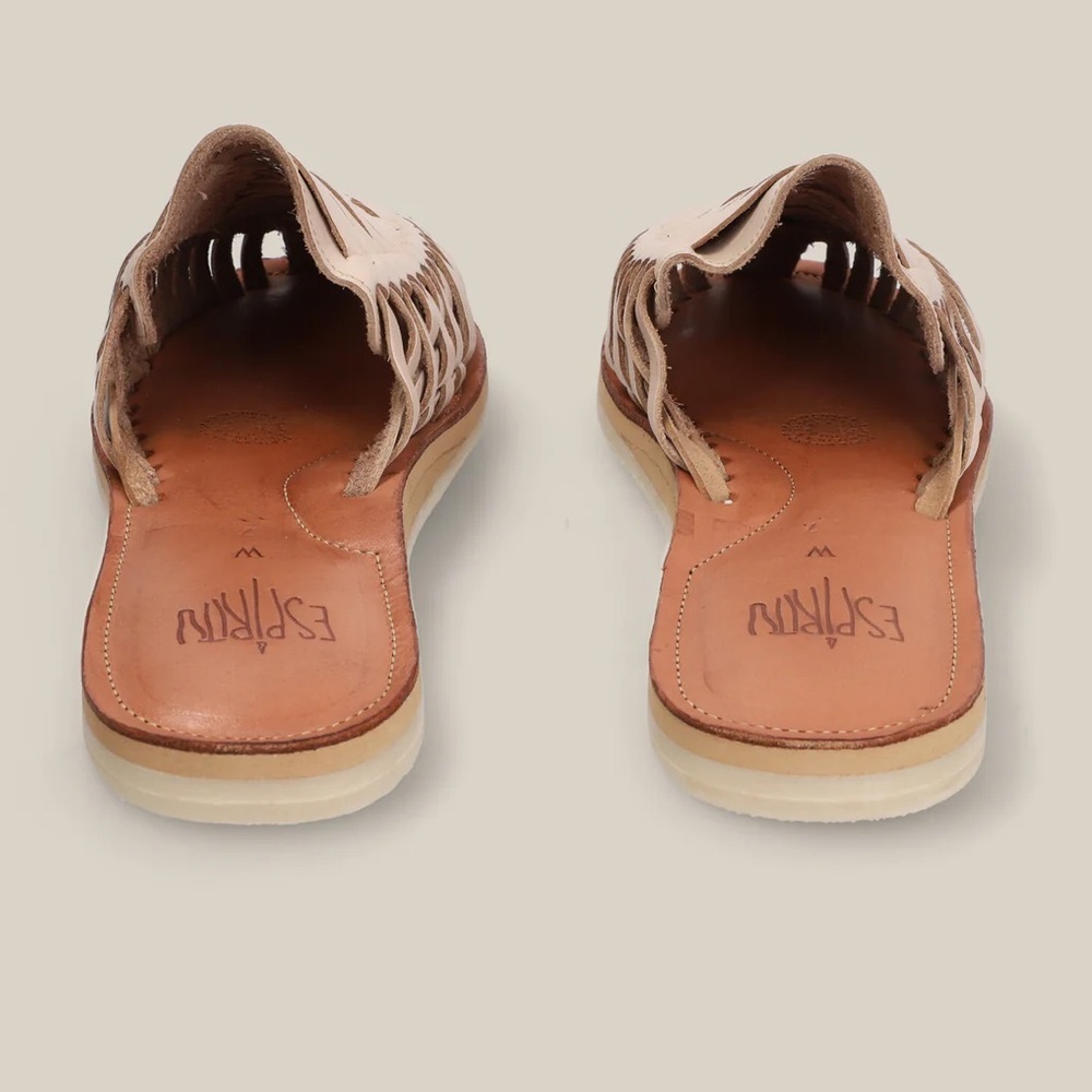 Espiritu Desierto Slip Ons - Picture 3 of 4